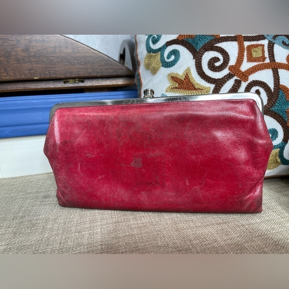 HOBO INTERNATIONAL LAUREN CLUTCH WALLET Bright Red Leather - Picture 2 of 8